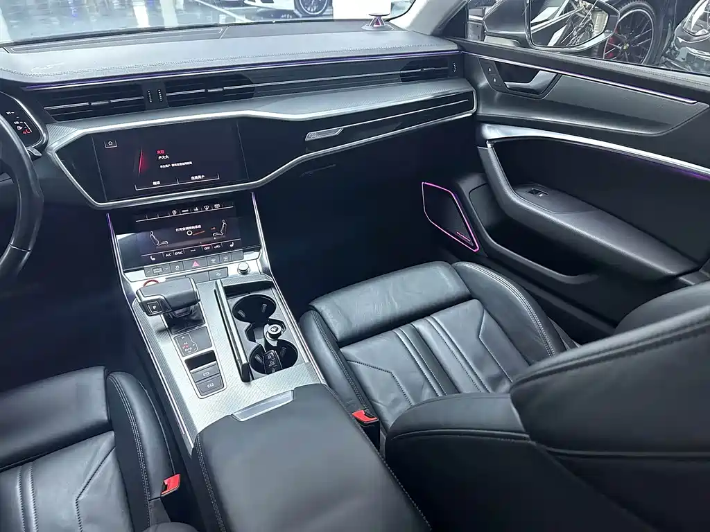 Audi A7 2021 — фото 12