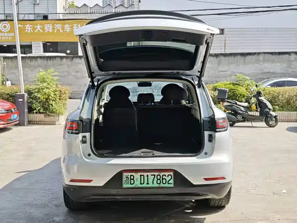 Leapmotor C11 2022