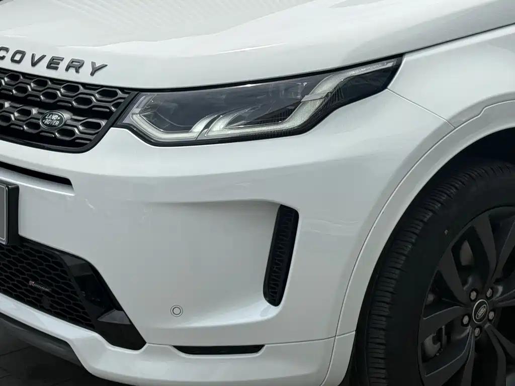 Land Rover Discovery Sport 2023 — фото 8