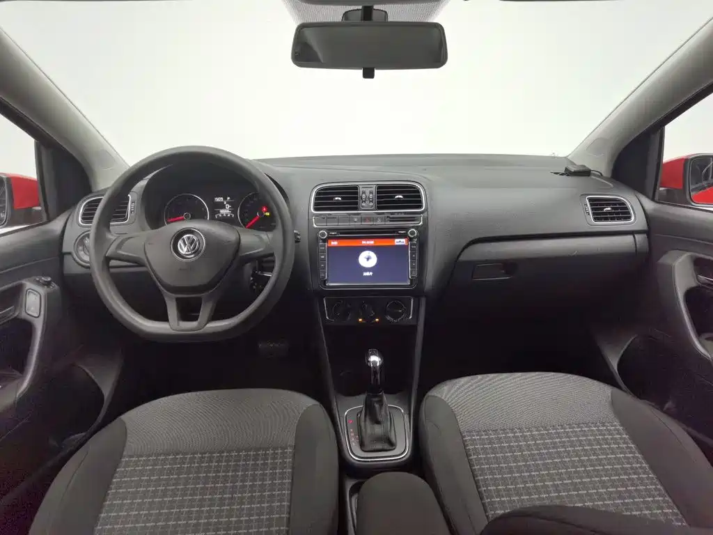 Volkswagen Polo 2015