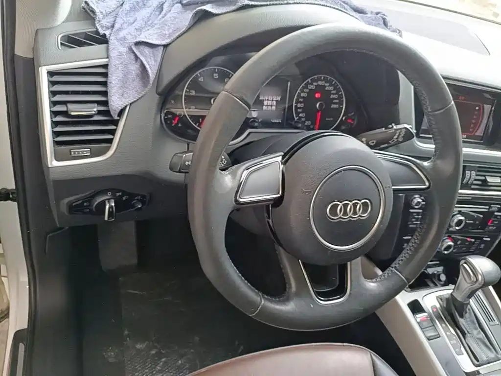 Audi Q5 2018 — фото 11