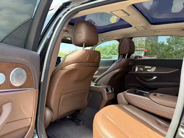 Mercedes-Benz E-Class 2019