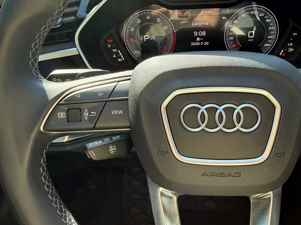 Audi Q3 2022 — фото 17