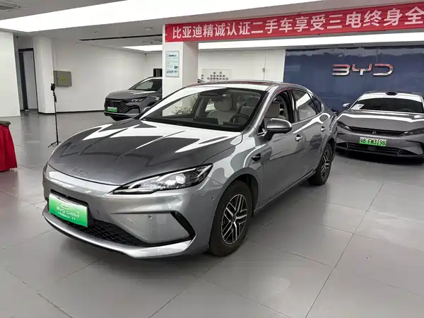 BYD Seal 05 DM-i 2025