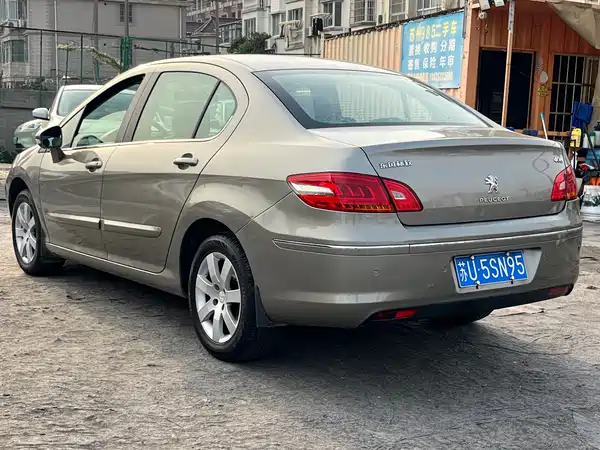 Peugeot 408 2013