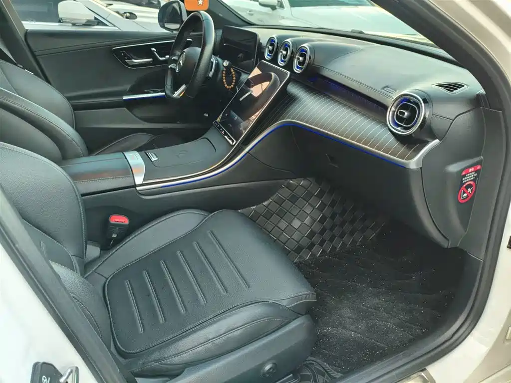 Mercedes-Benz C-Class 2023 — фото 14