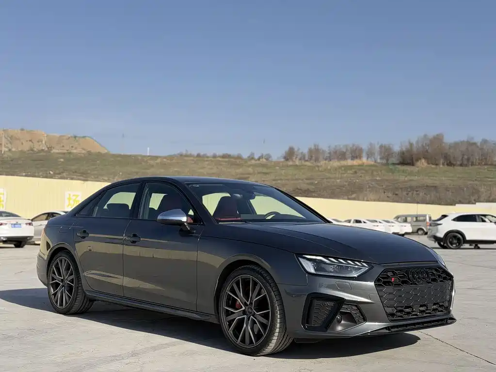 Audi S4 2024