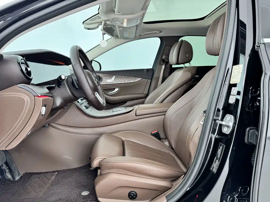 Mercedes-Benz E-Class 2020 — фото 9