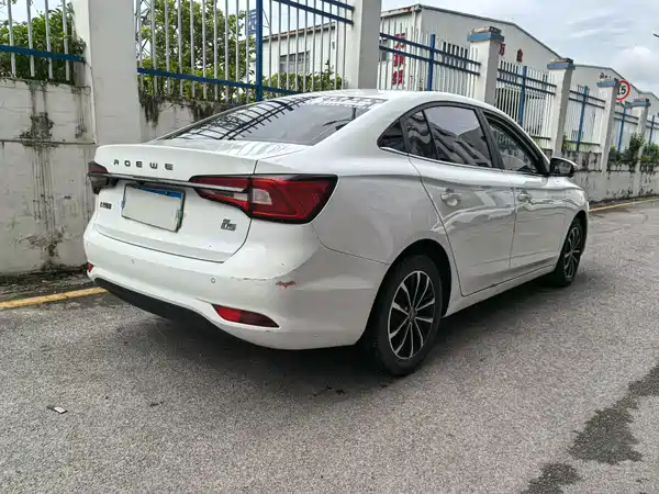 Roewe i5 2020