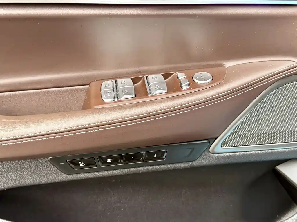 BMW 7 Series 2020 — фото 6