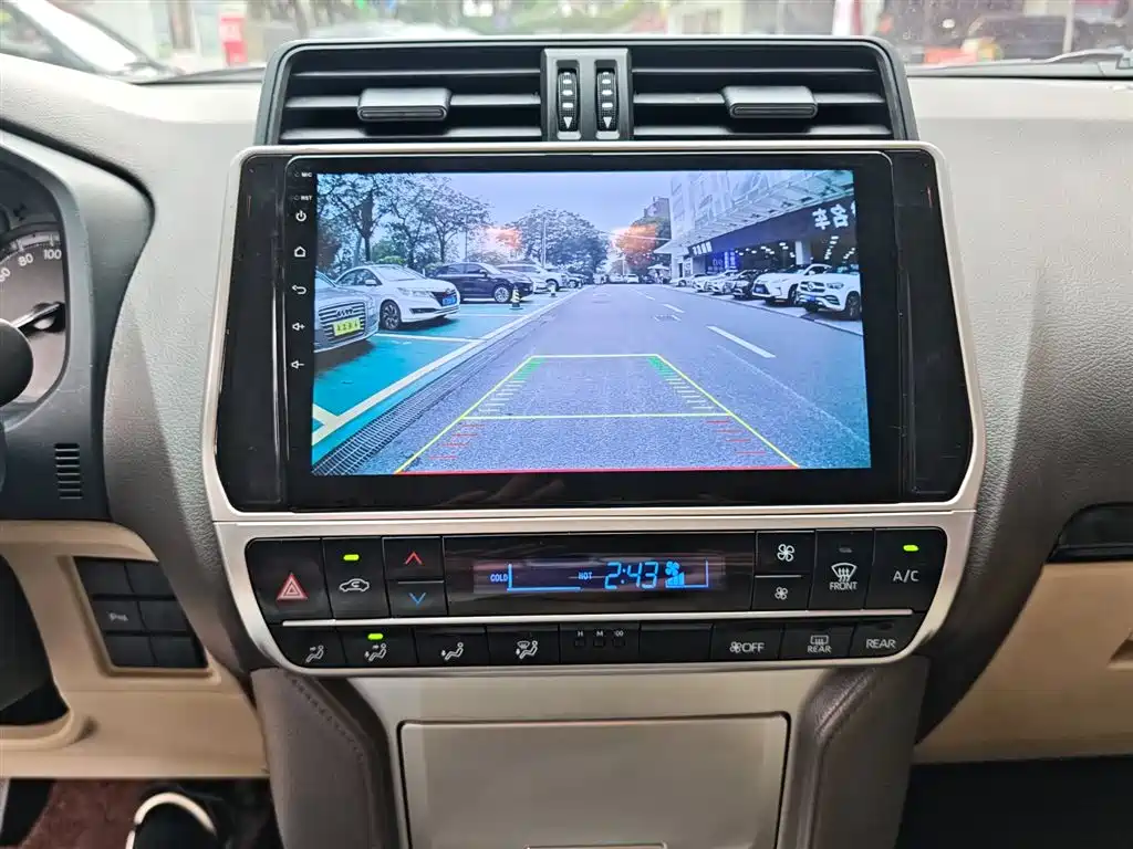 Toyota Prado 2019 — фото 15