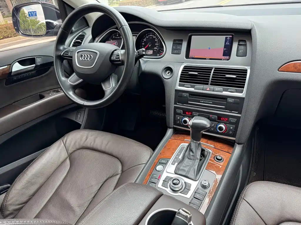 Audi Q7 2015 — фото 17