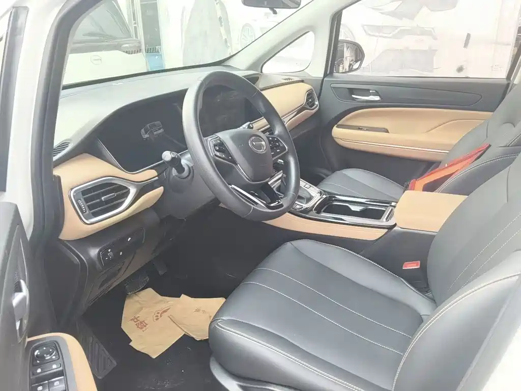 GAC Trumpchi M6 2023 — фото 5