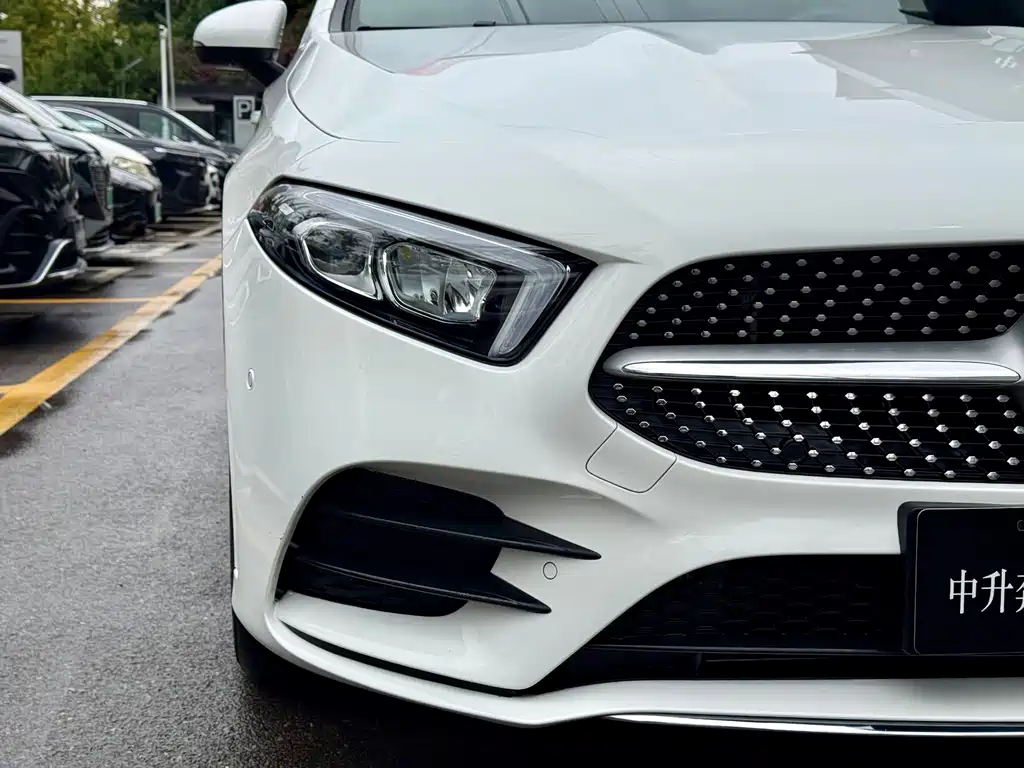 Mercedes-Benz A-Class 2022 — фото 11