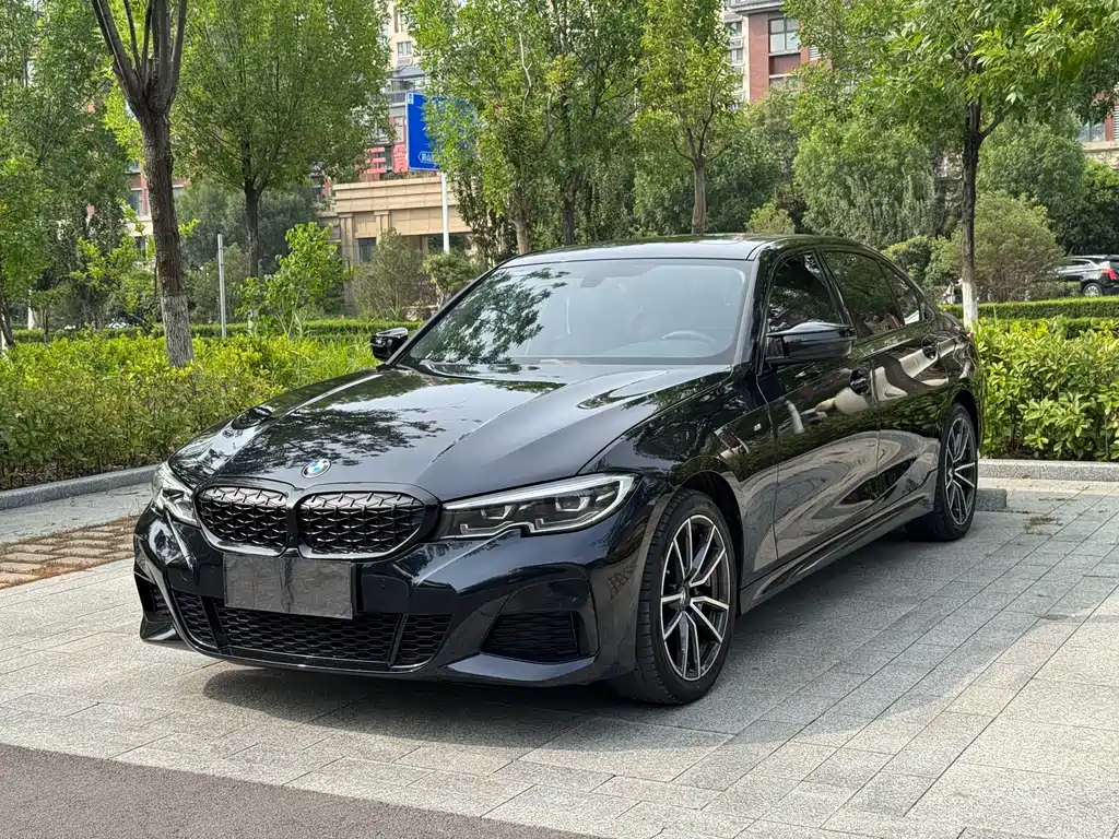 BMW 3 Series 2022