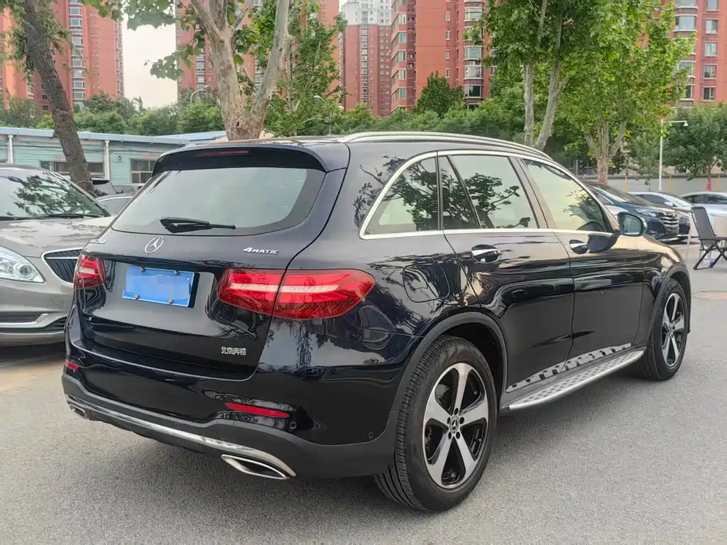 Mercedes-Benz GLC 2018 — фото 24
