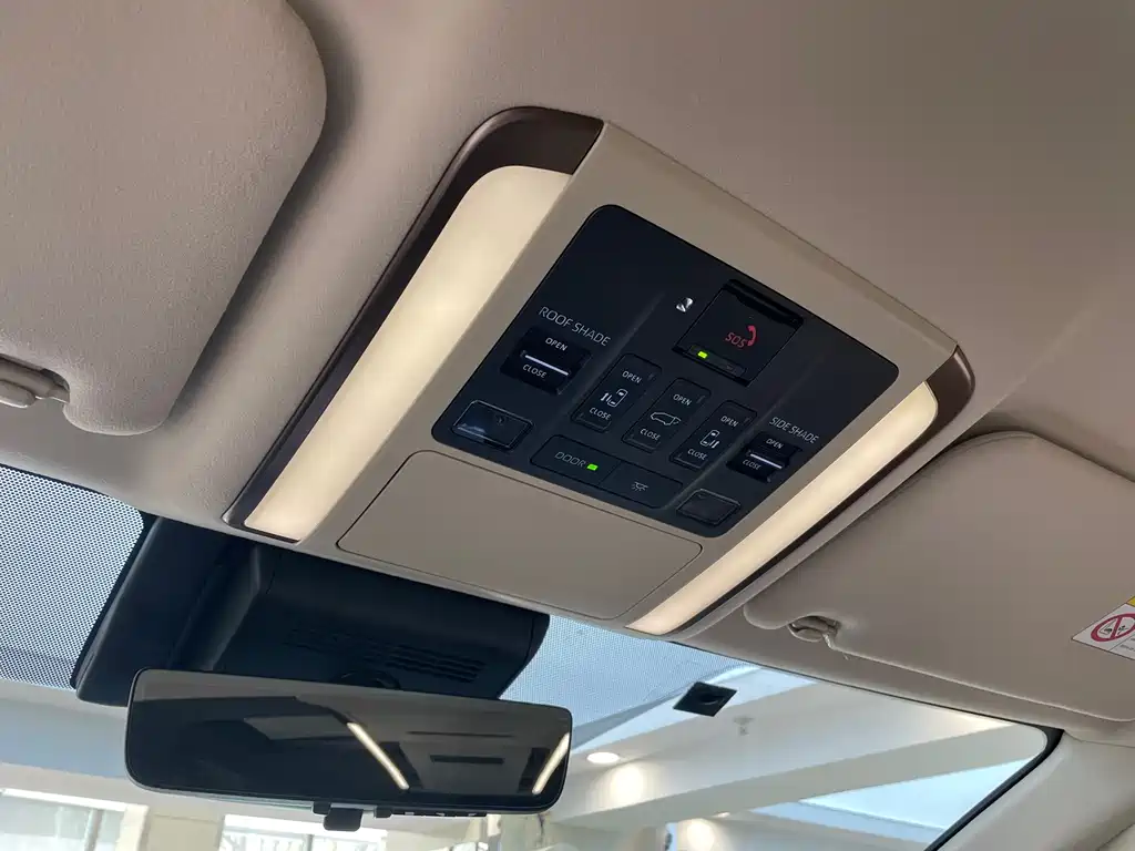 Toyota Vellfire 2024 — фото 31