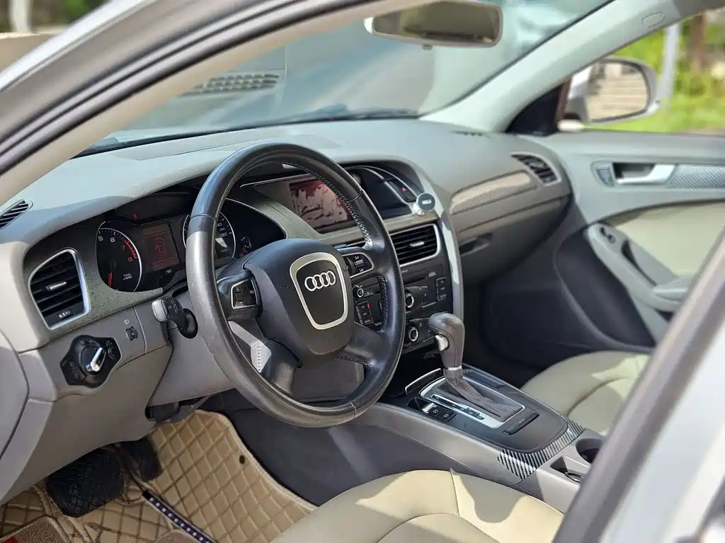 Audi A4L 2010