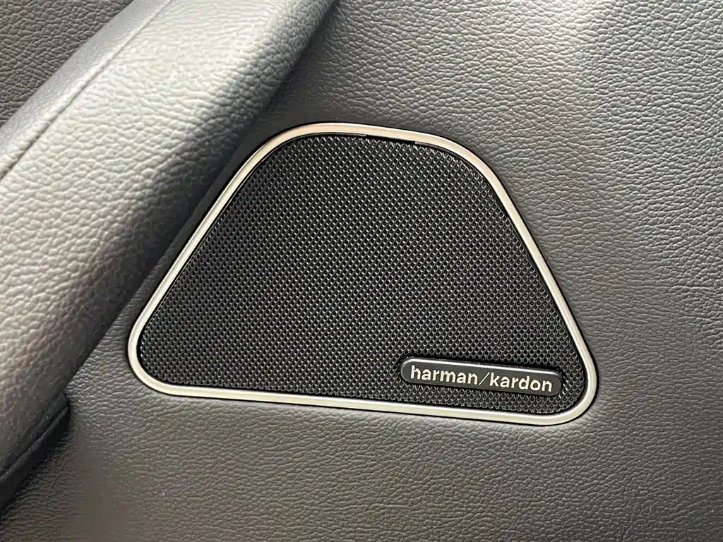 Maserati Levante 2018 — фото 10