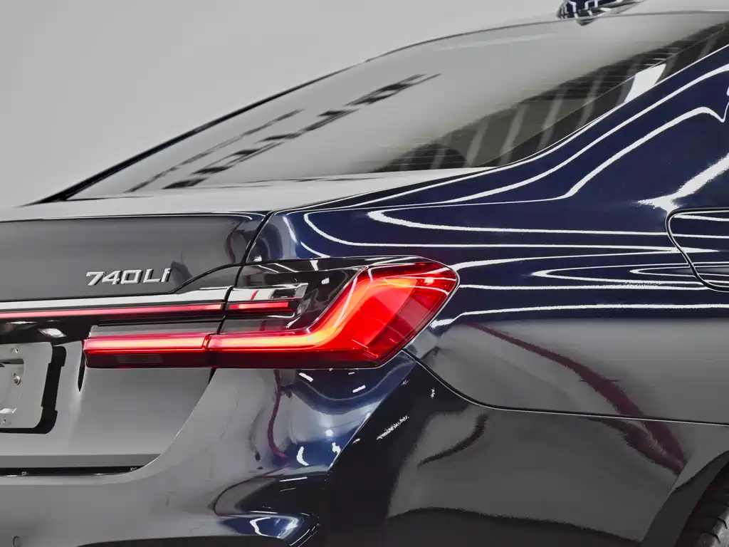 BMW 7 Series 2019 — фото 12