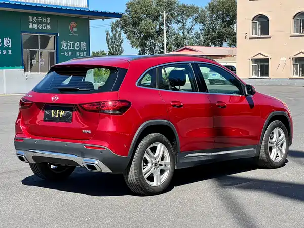 Mercedes-Benz GLA 2021