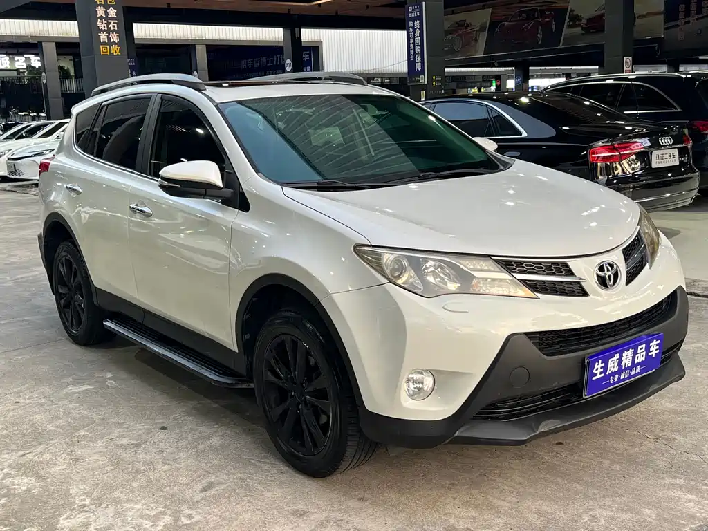 Toyota RAV4 2015