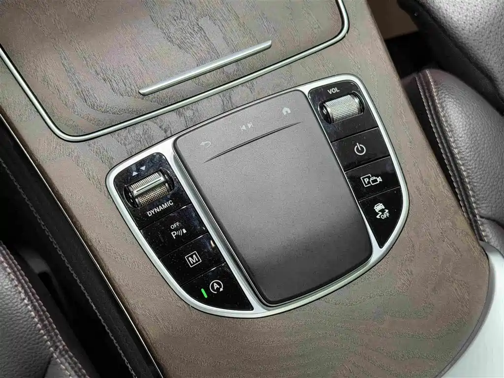 Mercedes-Benz GLC 2020 — фото 13