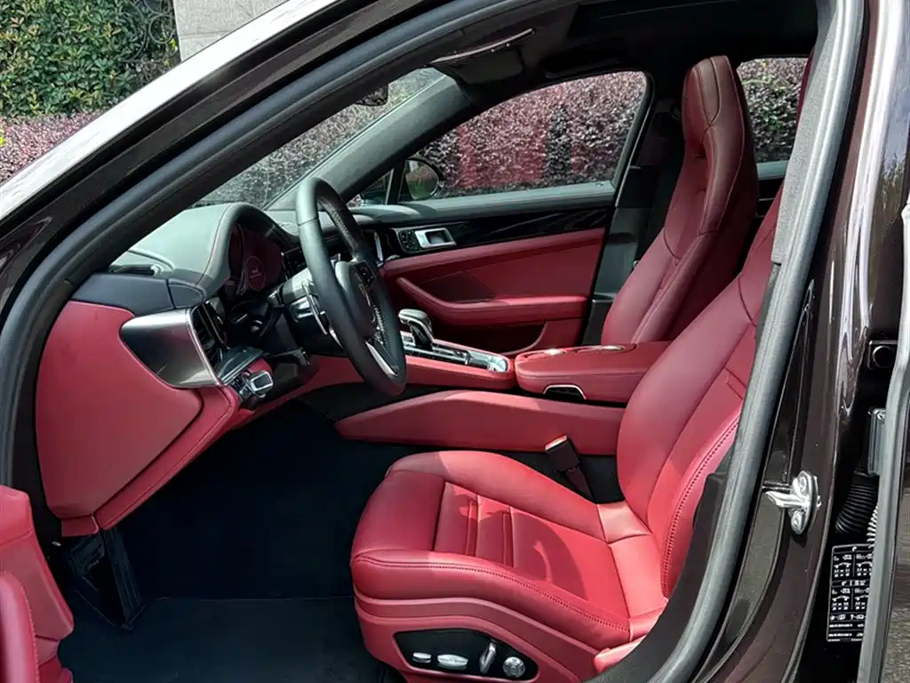 Porsche Panamera 2018 — фото 19