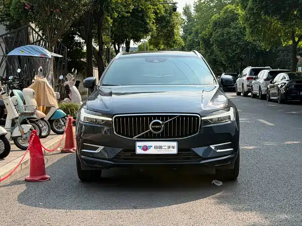 Volvo XC60 2021