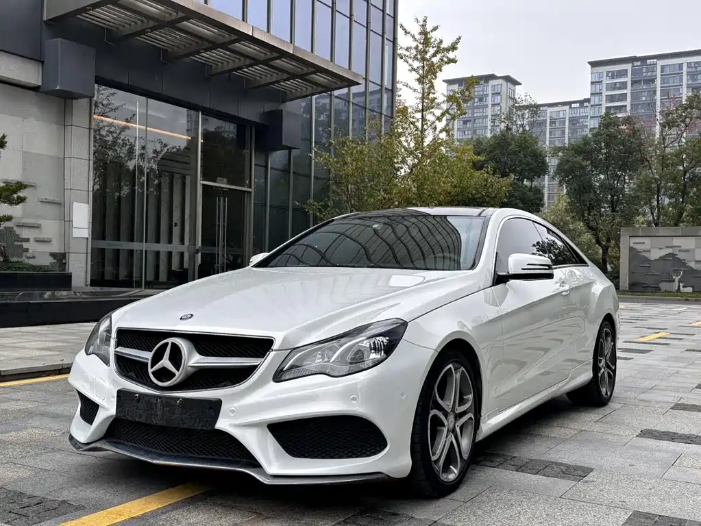 Mercedes-Benz E-Class 2016 — фото 1