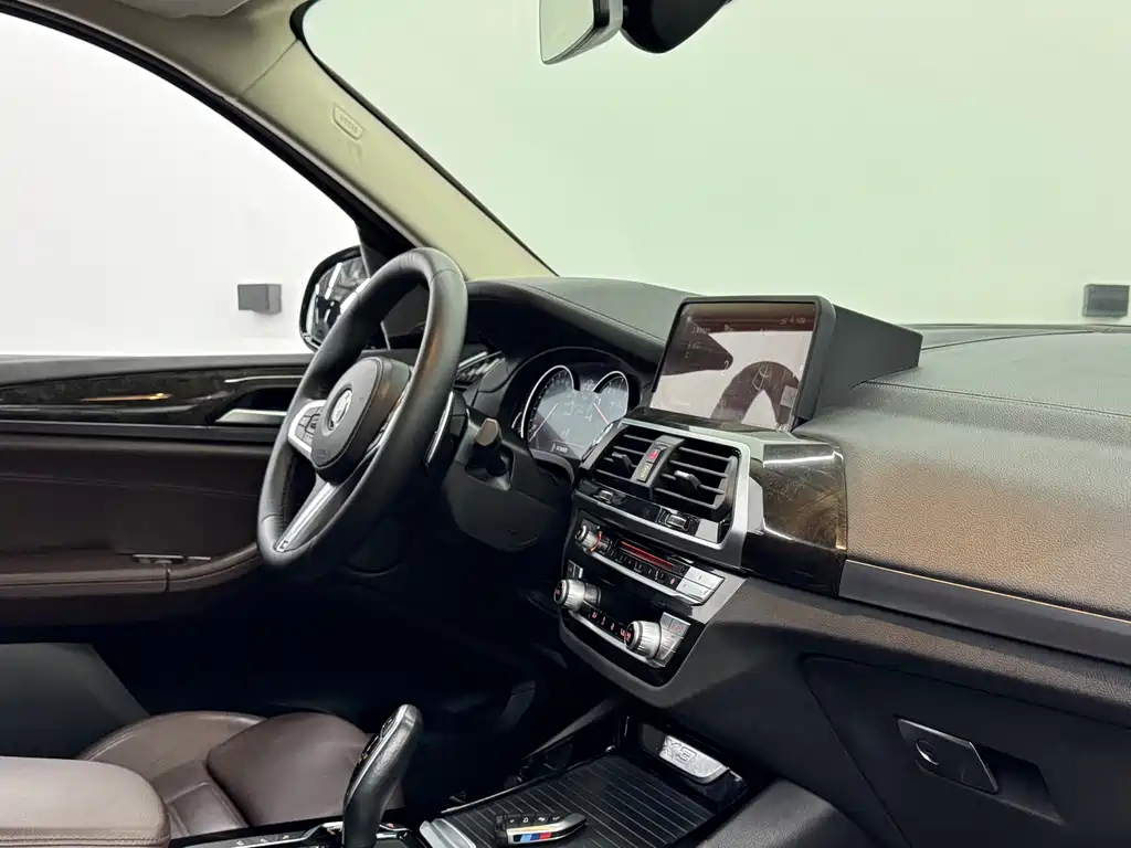BMW X3 2019 — фото 12