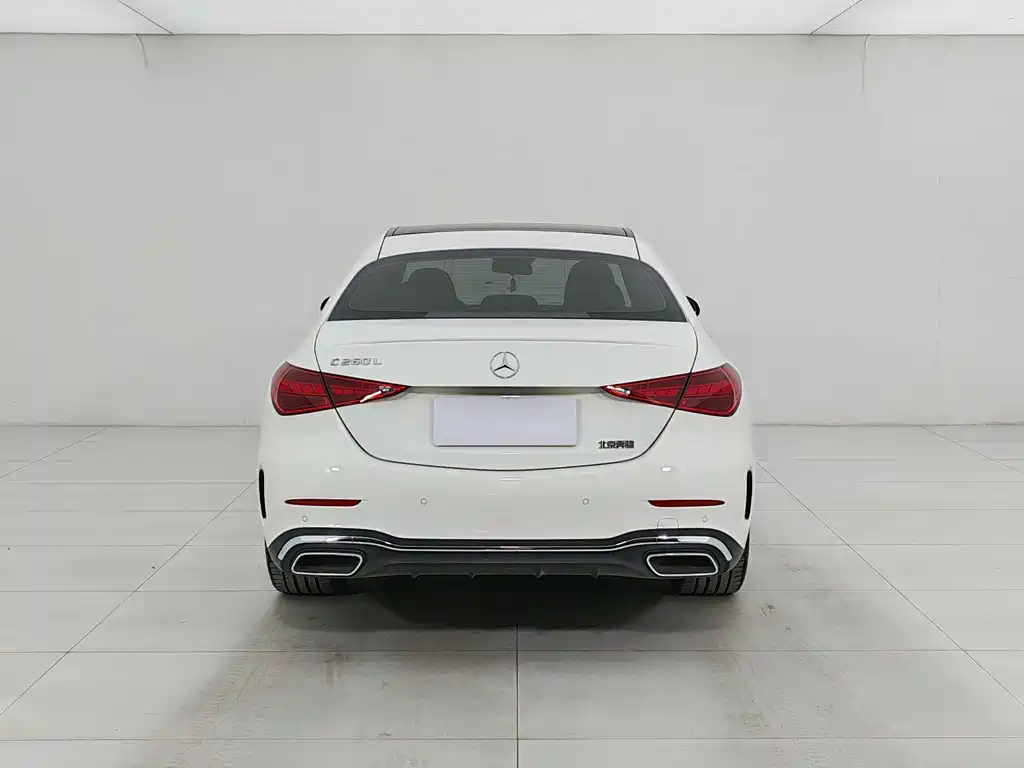 Mercedes-Benz C-Class 2024 — фото 3