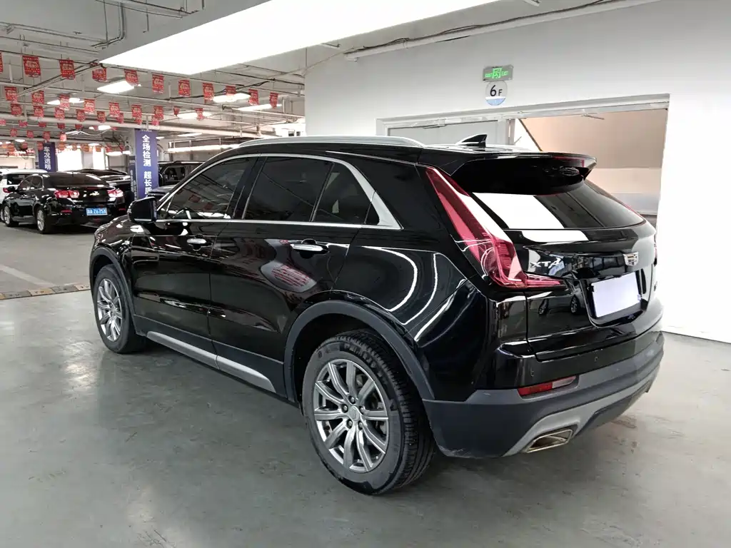 Cadillac XT4 2019 — фото 10