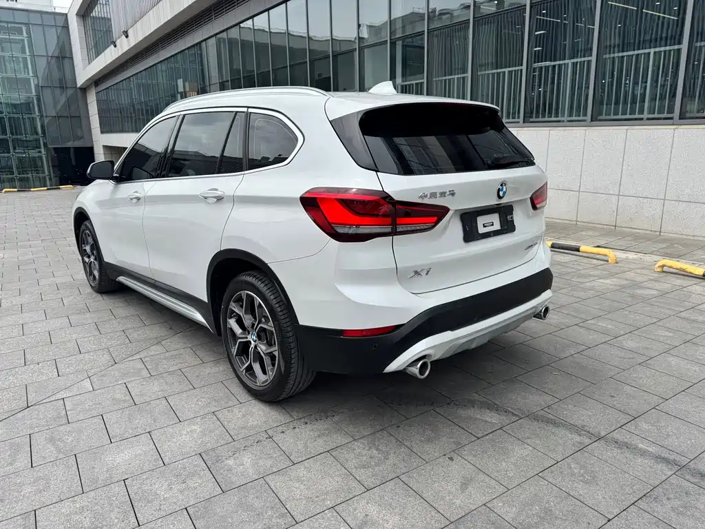 BMW X1 2022 — фото 7