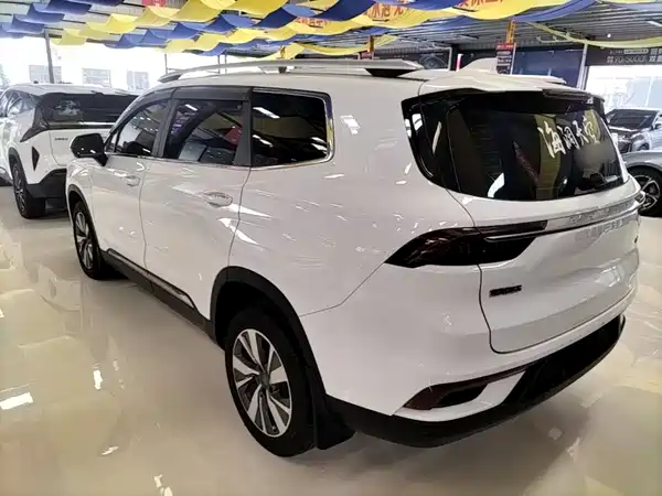 Geely Haoyue 2022