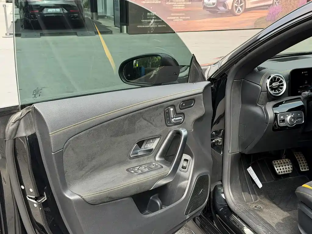Mercedes-Benz Mercedes CLA AMG 2022 — фото 13