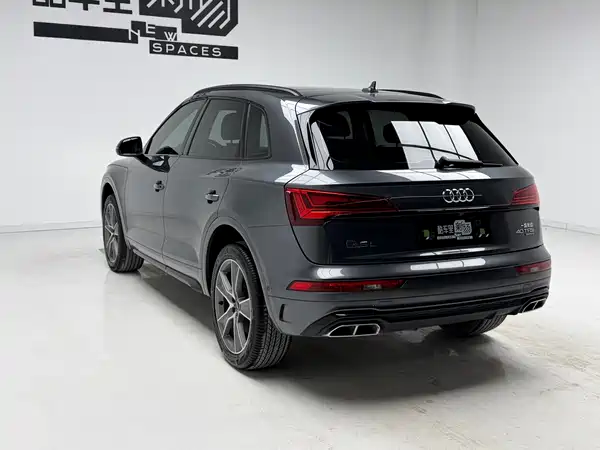 Audi Q5L 2021