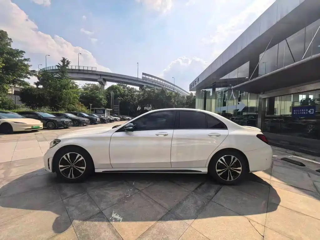 Mercedes-Benz C-Class 2019
