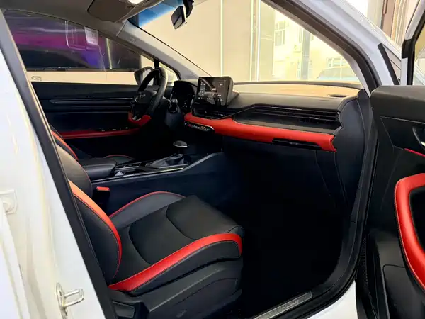 Geely Emgrand S 2022