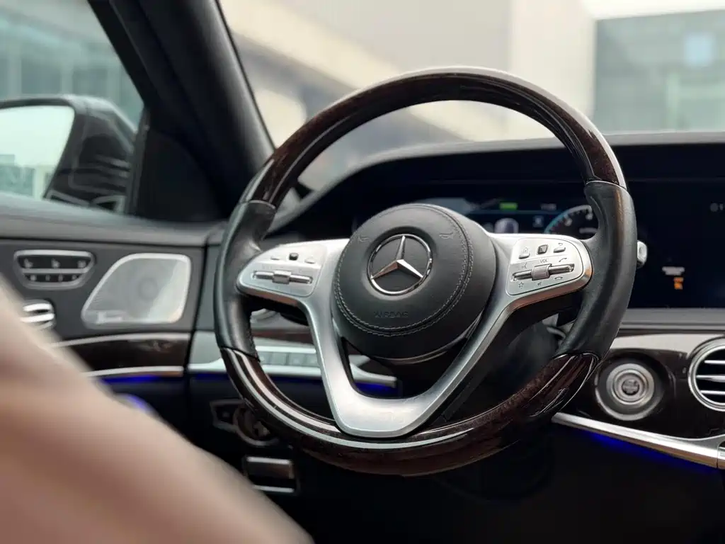 Mercedes-Benz Maybach S-Class 2021 — фото 11