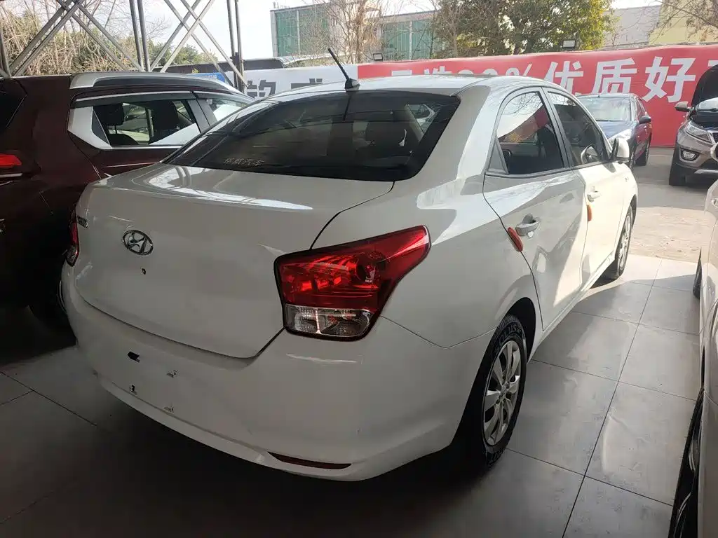 Hyundai Accent 2020 — фото 5