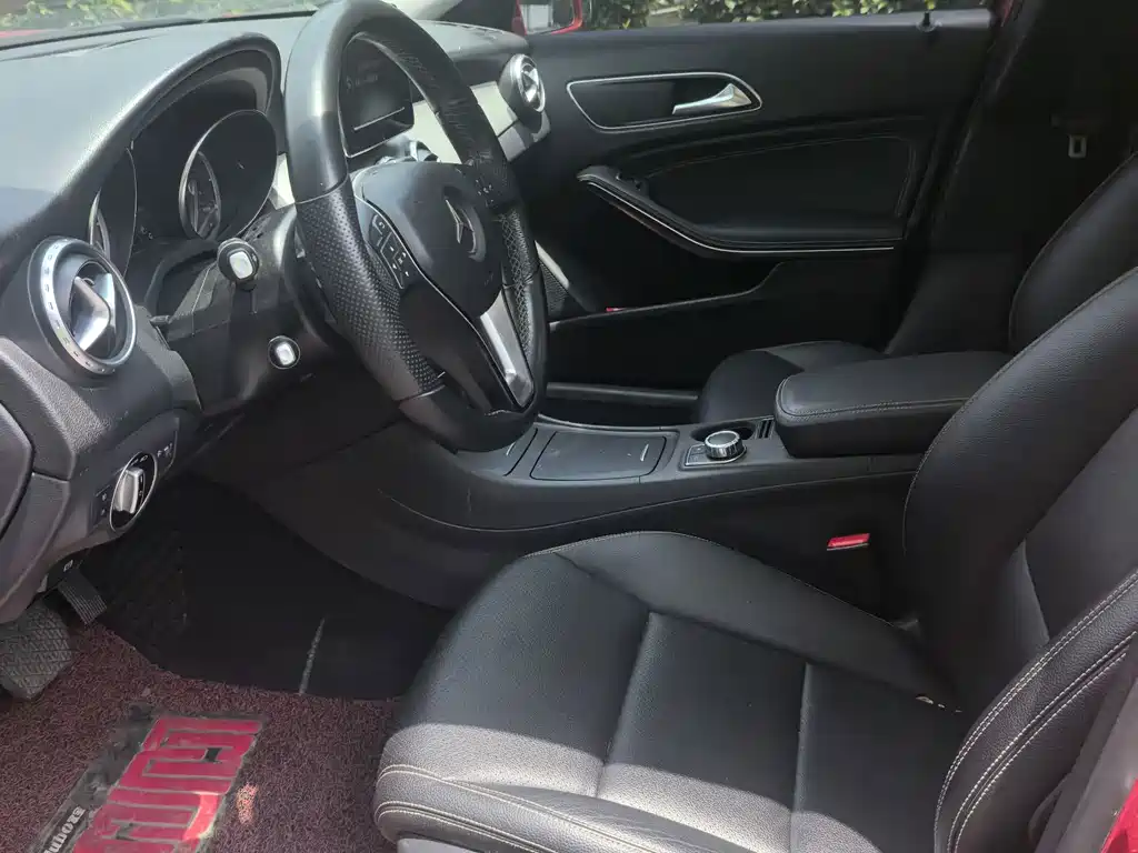 Mercedes-Benz GLA 2016