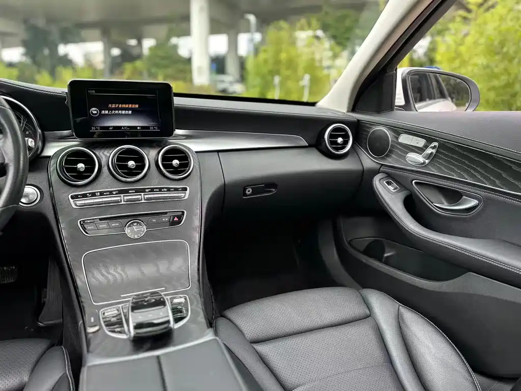Mercedes-Benz C-Class 2017 — фото 13