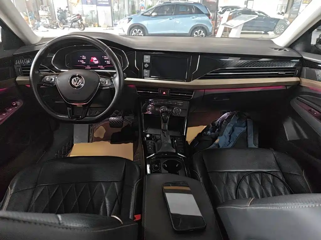 Volkswagen Passat 2019 — фото 10