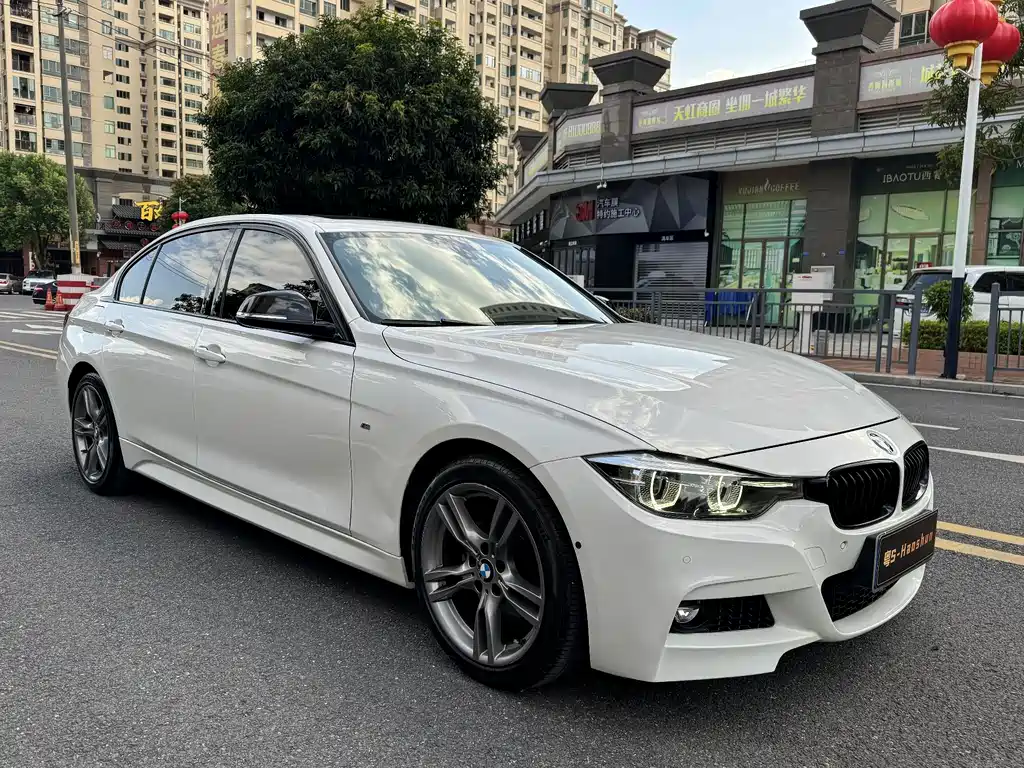 BMW 3 Series 2019 — фото 3