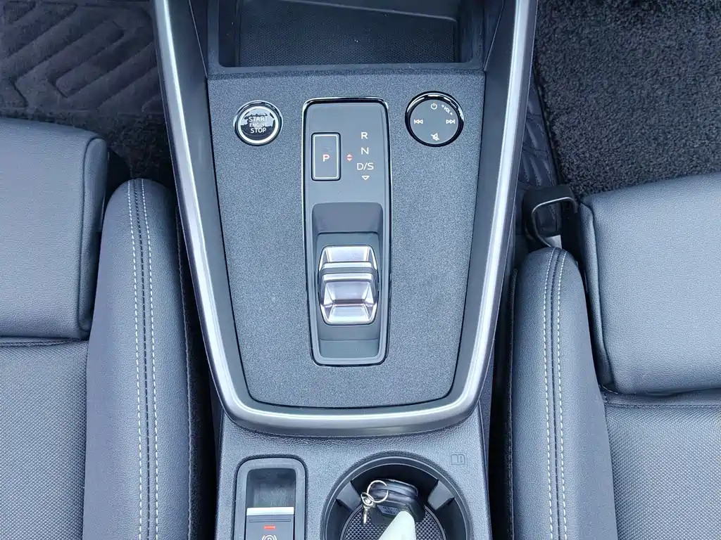 Audi A3 2023 — фото 15