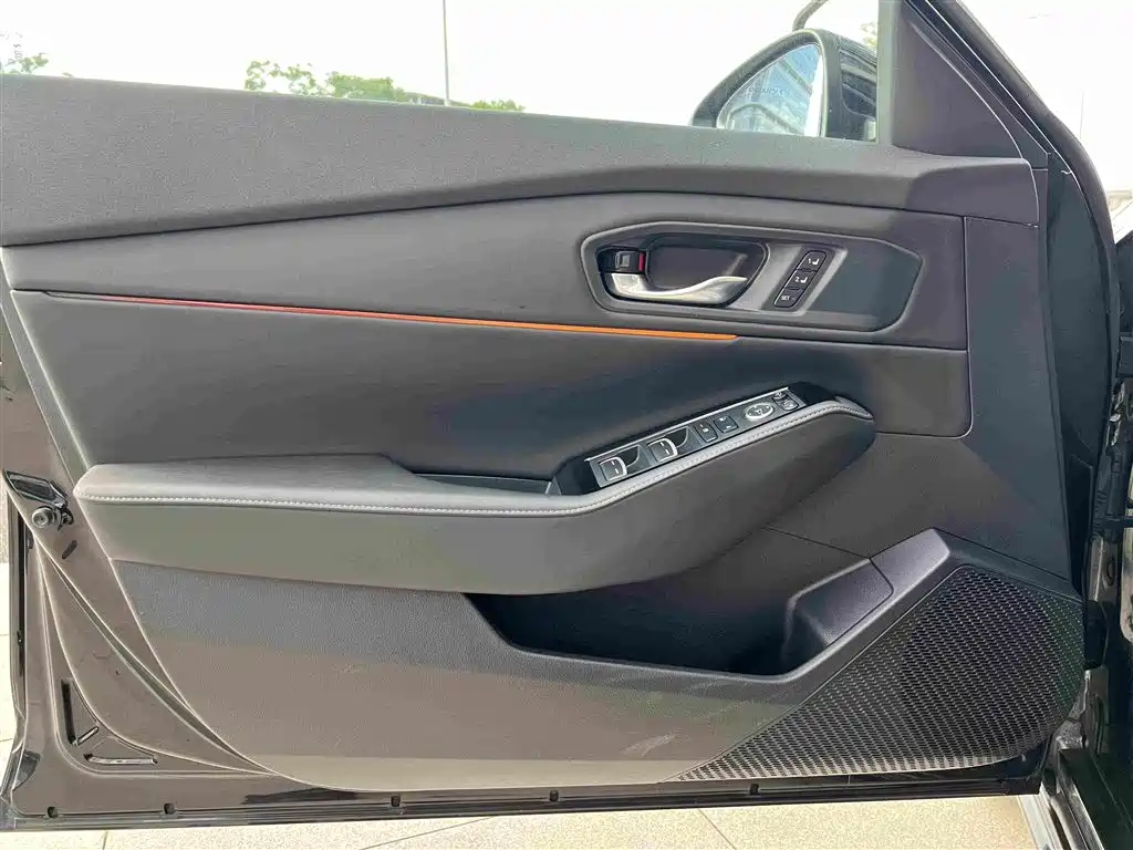 Honda Accord 2024 — фото 17
