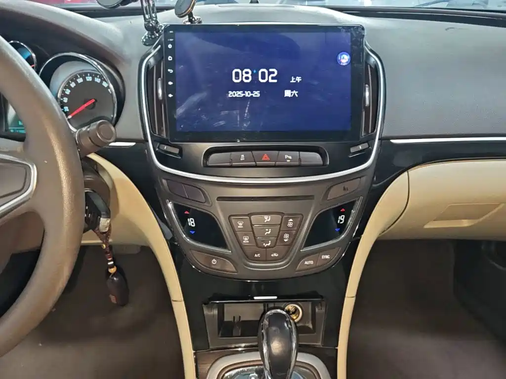 Buick Regal 2017 — фото 13