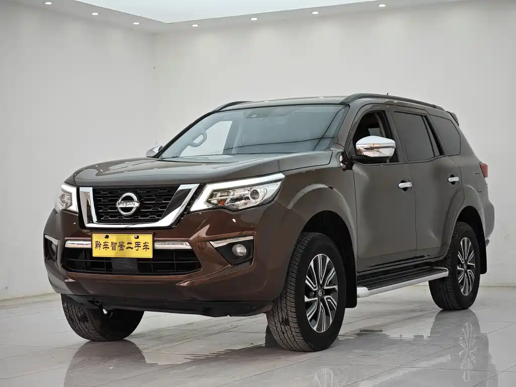 Nissan Terra 2022 — фото 1