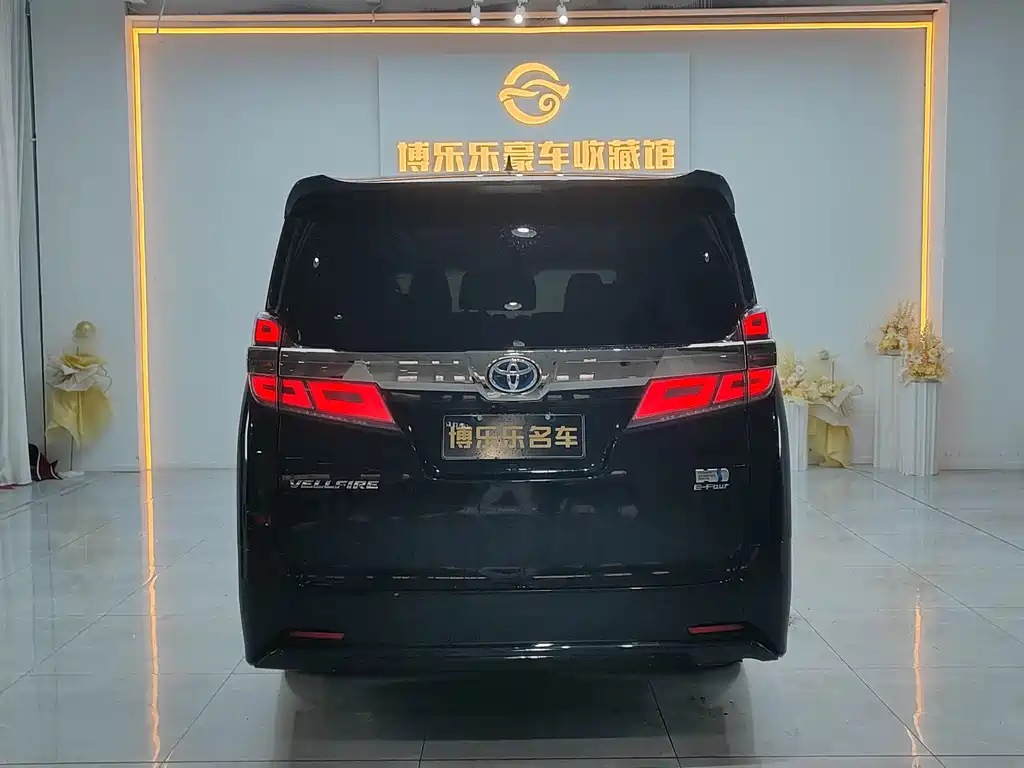 Toyota Vellfire 2021 — фото 19